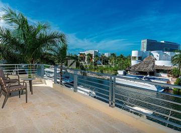 Casa · 780m² · 4 Recámaras · 6 Estacionamientos · Casa en Venta, Los Canales, Puerto Cancún, Quintana Roo.