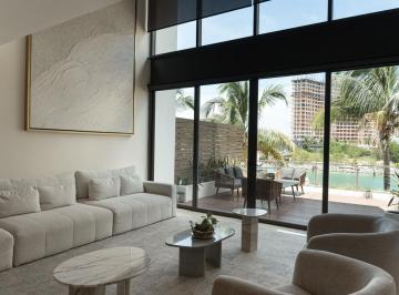 Casa · 409m² · 3 Recámaras · 3 Estacionamientos · Casa en Venta, Marina Condos, Puerto Cancún