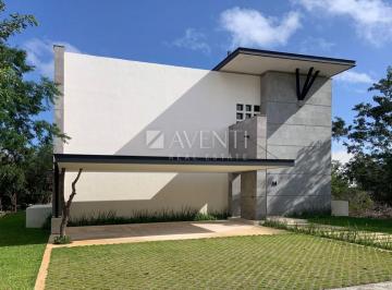 Casa · 437m² · 3 Recámaras · 5 Estacionamientos · Casa Disponible, Country Club, Cancún Quintana Roo.