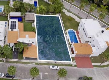 Terreno / Lote · 694m² · Terreno Habitacional en Venta, Villa Magna, Cancún