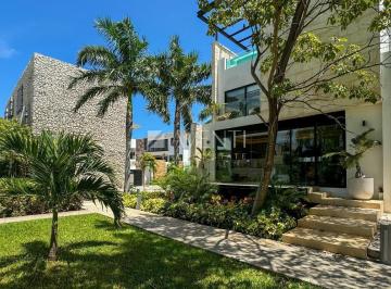 Casa · 400m² · 4 Recámaras · 3 Estacionamientos · Casa Amueblada en Renta, Laguna 1, Puerto Cancún, Quintana Roo.