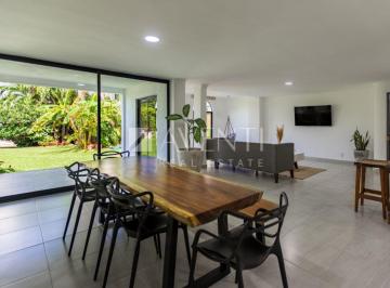 Casa · 380m² · 4 Recámaras · 3 Estacionamientos · Casa en Venta/renta, Villa Sicilia, Zona Hotelera Cancun, Cancún