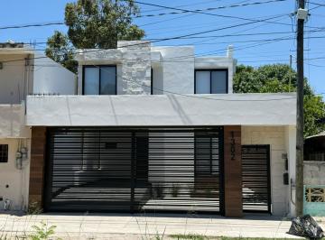 Casa · 3 Recámaras · 2 Estacionamientos · Casa en Vicente Guerrero