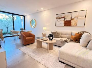 Casa · 120m² · 2 Recámaras · 2 Estacionamientos · Hermoso Departamento en Planta Baja con 2 Jardines Propios, Altos Juriquilla, Querétaro