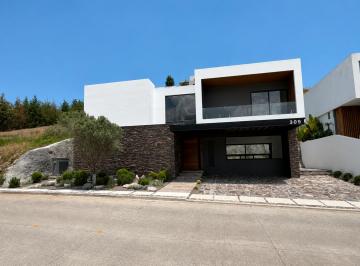 Casa de 3 habitaciones, Morelia · | Residencia en Renta o Venta en El Club de Golf Tres Marías |