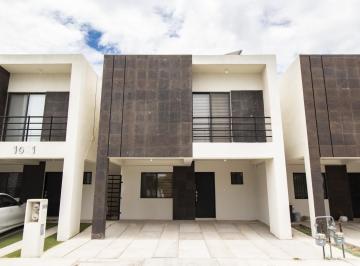 Casa · 130m² · 3 Recámaras · 3 Estacionamientos · Casa en Renta con Paneles Solares en Canto de Palermo Fco. Villarreal