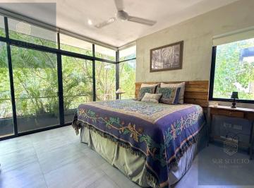 Casa · 389m² · 4 Recámaras · 1 Estacionamiento · Hermosa Casa con Cenote Privado en Bosques de Bambú, Playa del Carmen