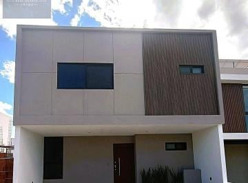 Casa · 160m² · 3 Recámaras · 2 Estacionamientos · Casa en Venta en Cañadas del Arroyo, Corregidora, Querétaro