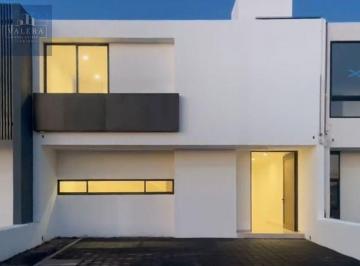Casa · 177m² · 3 Recámaras · Venta de Casa en El Condado, Querétaro Arteaga