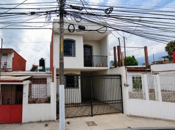 Casa de 4 habitaciones, Orizaba · Casa en Venta en El Espinal Orizaba Veracruz