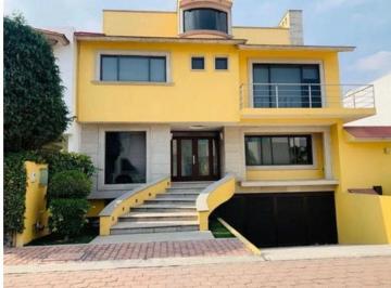Casa en condominio de 5 habitaciones, Tlalpan · Hermosa Residencia en Venta con Doble y Estricta Vigilancia en Colinas del Bosque