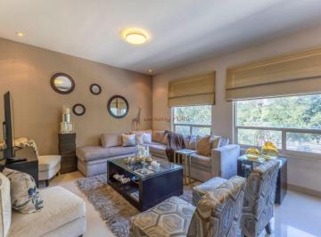 Casa de 3 habitaciones, Monterrey · Casa en Venta en Dinastía | Sin Vecino Al Frente | 4 Recámaras