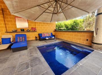 Casa de 5 habitaciones, Ixtapan de la Sal · Casa Los Helechos con Detalles Arquitectónicos Únicos, Bóvedas Catalanas, Cúpulas y Jacuzzi.