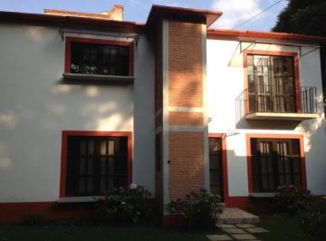 Casa · 300m² · 2 Recámaras · 2 Estacionamientos · Casa en Renta en Barrio Santa Catarina