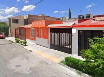 Casa de 2 habitaciones, San Juan del Río · Casa en Venta Calle Estocolmo, San Juan del Río, Qro.