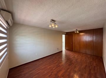 Casa de 5 habitaciones, Guadalajara · Muy Bonita Casa Bien Ubicada.