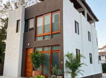 Casa de 2 habitaciones, Benito Juárez · Casa con Dos Departamentos en Venta en Cancun