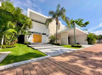 Casa de 5 habitaciones, Cuernavaca · ️residencia en Venta Fraccionamiento "El Mascareño"