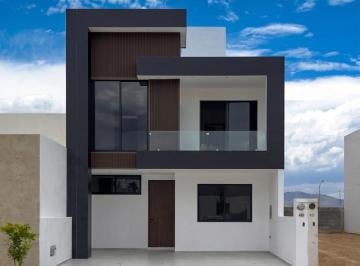 Casa en condominio · 176m² · 4 Recámaras · 2 Estacionamientos · Casa Nicole en Venta en Vilanova Residencial