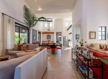 3de47067709e077460676603febd9dace429e44336ec5981d8e77f023328dd73 · Casa con Dos Casitas de Huéspedes en San Miguel de Allende, La Malcontenta