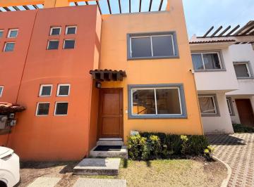 Casa · 130m² · 4 Recámaras · 2 Estacionamientos · Casa en Renta con Terraza y Balcón en Real de Atizapán.