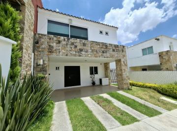 Casa de 3 habitaciones, San Andrés Cholula · Casa en Renta en Cluster El Deseo, Lomas de Angelopolis