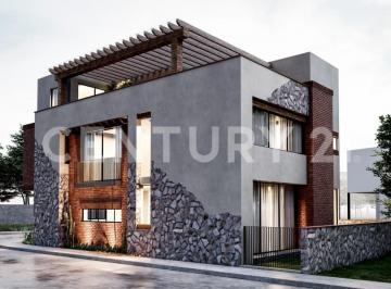 Casa · 290m² · 3 Recámaras · 2 Estacionamientos · Casa en Pre Venta - Residencial Foresta - Zona Zerezotla, San Cristobal Tepontla
