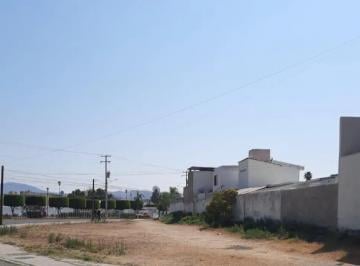 1 · Terreno en Renta con Uso de Suelo Comercial en Fracc Pirámides, Corregidora, Qro
