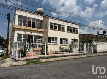Departamento · 180m² · 3 Recámaras · 1 Estacionamiento · Departamento en Renta en Primer Piso, Col. Morelos, Toluca, México