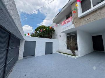 Casa de 5 habitaciones, Zapopan · Casa en Venta, en Camino Real con 237 m² de Superficie!