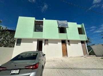 1f954d5db962537d0b6c245603965ca2dde86e8ad53ad04d55aaa3d9d8eda7ba · Villa Frente Al Mar en Chelem en Venta