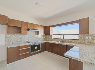 Casa de 4 habitaciones, Arteaga · Casa en Renta – Privanzas del Campestre