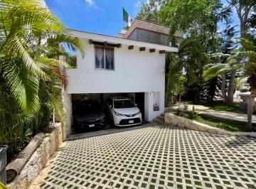 Casa de 3 habitaciones, Benito Juárez · Casa en Venta en Residencial Cumbres, Cancun
