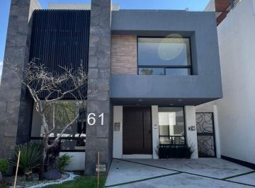 Casa de 4 habitaciones, Ocoyucan · Casa en Venta en Lomas de Angelópolis
