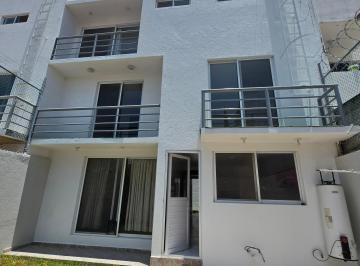 Casa de 4 habitaciones, Corregidora · Amplia Casa en Tejeda