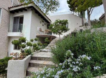 Casa de 3 habitaciones, Tlajomulco de Zúñiga · Hermosa y Magestuosa Casa en Venta en "El Palomar Sec. Panormica"
