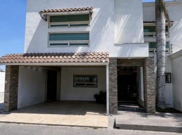 Casa de 3 habitaciones, San Nicolás de los Garza · Casa en Venta en Palmas Diamante