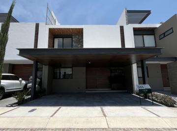 Casa en condominio · 160m² · 3 Recámaras · 2 Estacionamientos · Casa en Condominio en Venta en El Nuevo Refugio