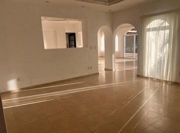 Casa · 674m² · 3 Recámaras · 5 Estacionamientos · Venta Renta Casas Juriquilla Queretaro de Una Planta Balcones de Juriquilla