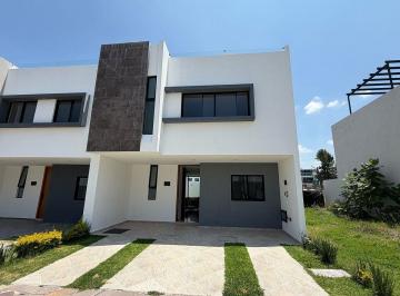 d8695f9b183cc9972a2285af64214176411aa872cc1e51e1c51e656b12f8d0ec · Casa en Venta en Valle Imperial
