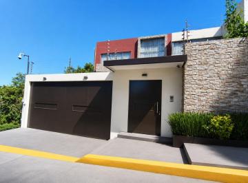 Casa de 4 habitaciones, Huixquilucan · Casa en Renta Huixquilucan