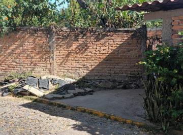 Casa · 750m² · 1 Recámara · Casa Para Remodelar con Excelente Terreno en Venta en Ixcatan
