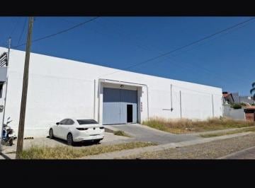 Bodega comercial , Zapopan · Bodega con Oficina en Renta