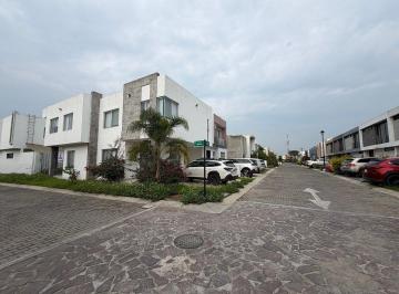 52019245f27f88474e0a1636fe655b4c71f077b9e850f9b514250c1c782a53f1 · Casa en Bastion Casa Fuerte