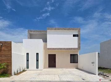 Casa de 3 habitaciones, Alvarado · Casa en Venta Punto Lomas, con Alberca Privada y Recámara en Planta Baja