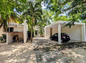 2280e3dafa9bcc020ca57b4aa4d16c73a1d708457fa3ca671662c8842e2872b0 · Casa en Renta o Venta Dentro de Club de Golf La Ceiba de Una Planta