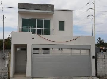 1 · Casa en La Tampiquera, Boca del Río - Oportunidad Residencial