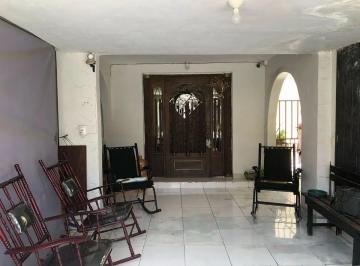 Casa en Venta de 4 habitaciones Residencial AnAhuac Zona Norte · Casa en Venta en Residencial Anáhuac | 4 Recámaras | 340 m² de Construcción