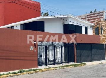 Casa uso de suelo · 340m² · 2 Estacionamientos · Casa en Renta - (4)