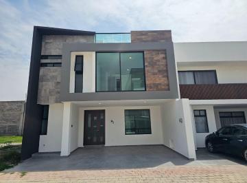 Casa de 3 habitaciones, San Pedro Cholula · Casa en Venta Fracc. Altana